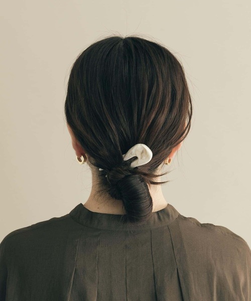 SMELLY(スメリー)の「マーブルジュシヘアスティック(その他ヘアアクセサリー・レディース・カーキ/アイボリー・-)」の12枚目の写真