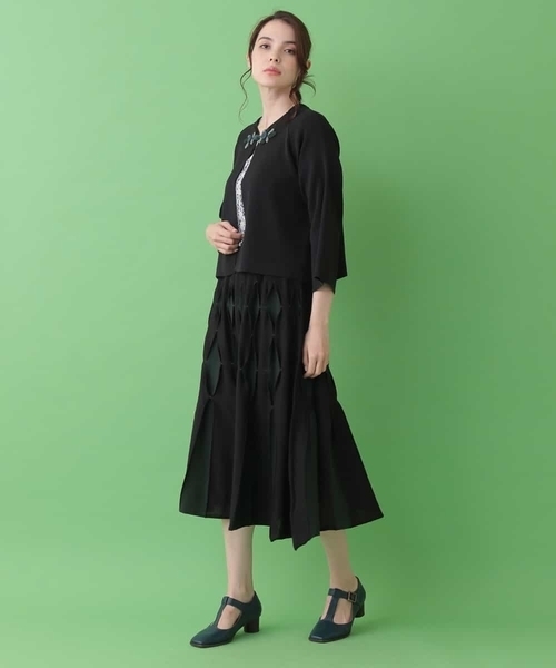 Jocomomola（ホコモモラ）の「Decorar ニットジャケット（カーディガン/ボレロ・レディース・ブラック/グリーン・40）」の10枚目の写真
