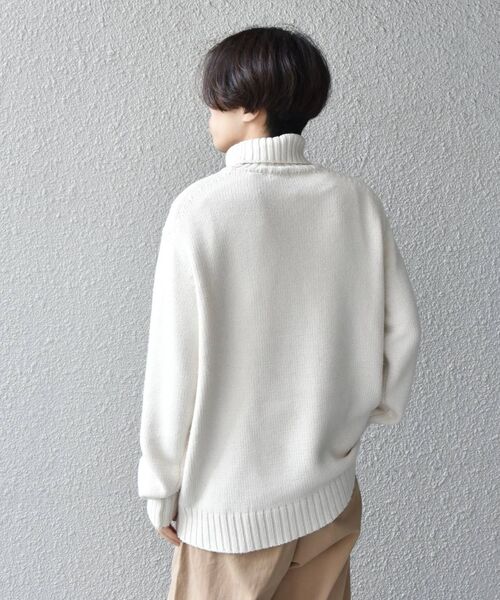 SHIPS any(シップス エニィ)の「SHIPS any: 【ウォッシャブル】TEXBRID カシミヤMIX ミドルゲージ タートルネック ニット◇(ニット/セーター・メンズ・オフホワイト/ブラウン系その他/ブラック/レッド・SMALL/X-LARGE/MEDIUM/LARGE)」の7枚目の写真