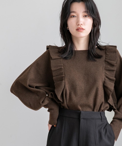 LOWRYS FARM（ローリーズファーム）の「コンパクトフリルニット　214929（ニット/セーター・レディース・ブラック/ブラウン/ベージュ/ブルー・FREE）」の8枚目の写真