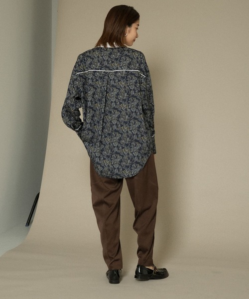 KBF(ケイビーエフ)の「配色ステッチカーブパンツ(その他パンツ・レディース・ネイビー/ブラウン/パープル・ONE)」の17枚目の写真