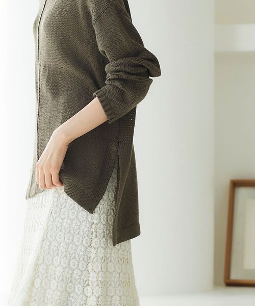 le.coeur blanc(ルクールブラン)の「ルーズシルエットニットプルオーバー(ニット/セーター・レディース・カーキオリーブ/ベージュ/イエロー・FREE)」の8枚目の写真