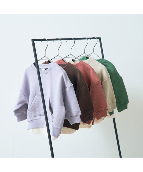 BREEZE(ブリーズ)の「/WEB限定 レイヤード風トレーナー(スウェット・キッズ・グリーン/ベージュ/グレー/レッド/ブラウン/ブルー/チャコール/ピンク・100/120/130/140/80/90/110)」の9枚目の写真