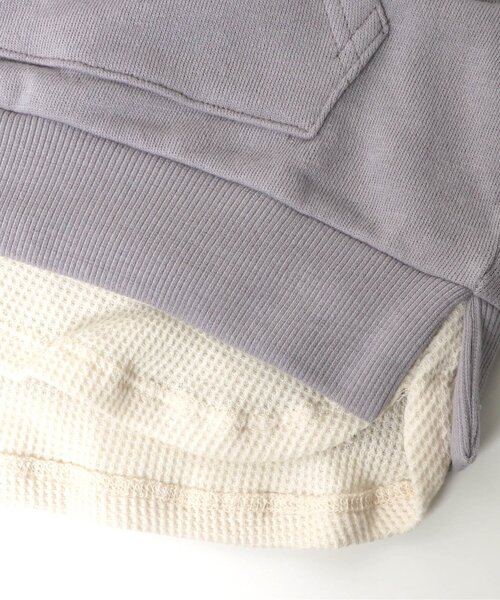 BREEZE(ブリーズ)の「/WEB限定 レイヤード風トレーナー(スウェット・キッズ・グリーン/ベージュ/グレー/レッド/ブラウン/ブルー/チャコール/ピンク・100/120/130/140/80/90/110)」の16枚目の写真