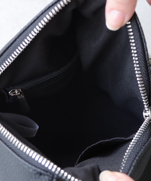 antiqua（アンティカ）の「タッセル付きミニショルダーバッグ（ショルダーバッグ・レディース・ブラック・FREE）」の19枚目の写真