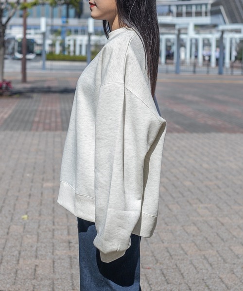 PairPair(ペアペア)の「裏起毛リブ付きプルオーバー(ユニセックス)(スウェット・レディース・オートミール/グレイッシュブルー・MEDIUM/LARGE)」の3枚目の写真