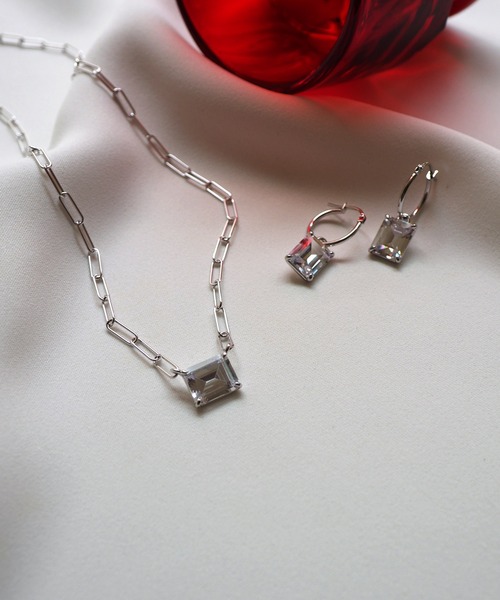Jenny BY IMMANOEL(ジェニーバイイマノエル)の「silver925 スクエアクリスタルガラスチェーンネックレス(ネックレス・レディース・ゴールド/シルバー/ピンクゴールド・FREE)」の5枚目の写真