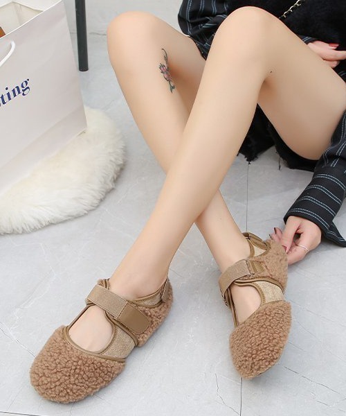 SVEC（シュベック）の「フェイクファー ベルクロ スニーカー（スニーカー・レディース・ブラック/ブラウン系その他/アイボリー/ベージュ/ホワイト系その他・38/37/36/39/40/35）」の13枚目の写真