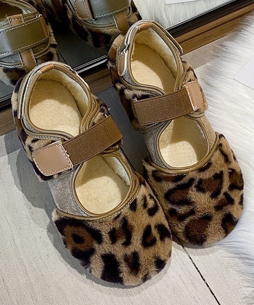 SVEC（シュベック）の「フェイクファー ベルクロ スニーカー（スニーカー・レディース・ブラック/ブラウン系その他/アイボリー/ベージュ/ホワイト系その他・38/37/36/39/40/35）」の11枚目の写真