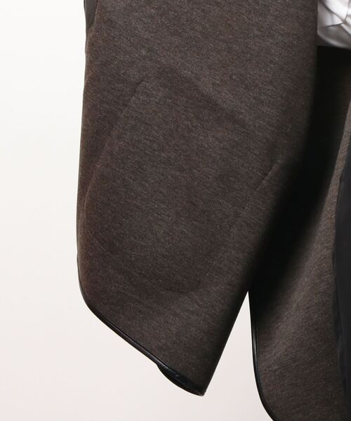 Samansa Mos2（サマンサ モスモス）の「パイピングポンチョコート（ポンチョ・レディース・グレー/ブラウン/ベージュ・ﾌﾘ-）」の5枚目の写真