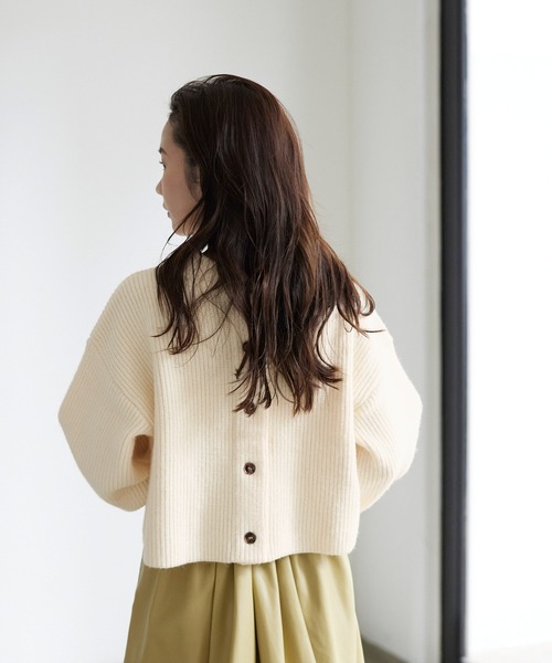 titivate（ティティベイト）の「前後2wayｼｮｰﾄ丈ﾆｯﾄ（ニット/セーター・レディース・アイボリー/ライトグリーン/オレンジ/ブラック・S/M/L）」の9枚目の写真