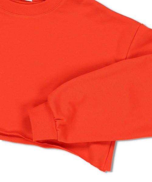 SPINNS（スピンズ）の「ショート丈 カラースウェット（スウェット・レディース・ホワイト/チャコール/グリーン/ブラック/オレンジ/ピンク/パープル/ブルー・ONESIZE）」の21枚目の写真