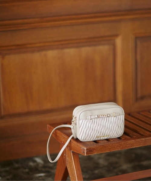 JILL by JILL STUART（ジルバイジルスチュアート）の「◆パフィーポシェット（ショルダーバッグ・レディース・ブラウン/グレー/ホワイト系その他/ブラック・FREE）」の6枚目の写真