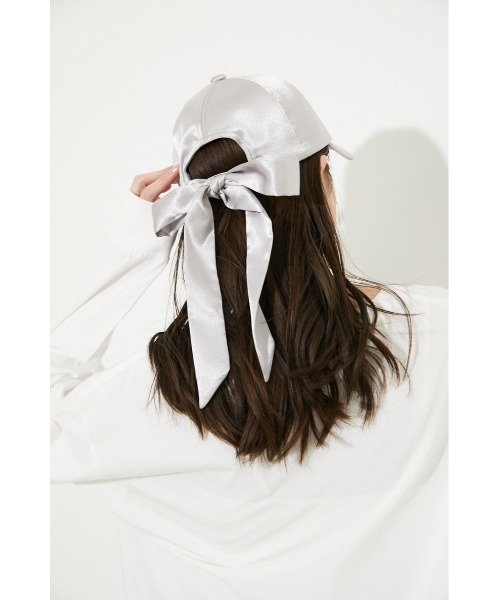 rienda(リエンダ)の「バックリボンサテンキャップ(キャップ・レディース・シルバー/ダークグレー・FREE)」の3枚目の写真