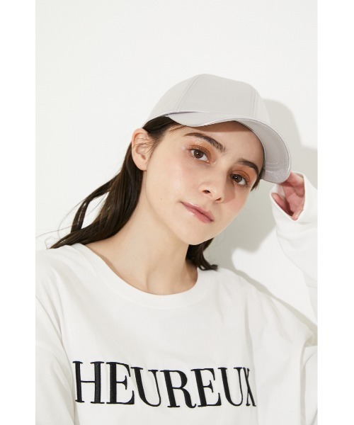 rienda(リエンダ)の「バックリボンサテンキャップ(キャップ・レディース・シルバー/ダークグレー・FREE)」の4枚目の写真