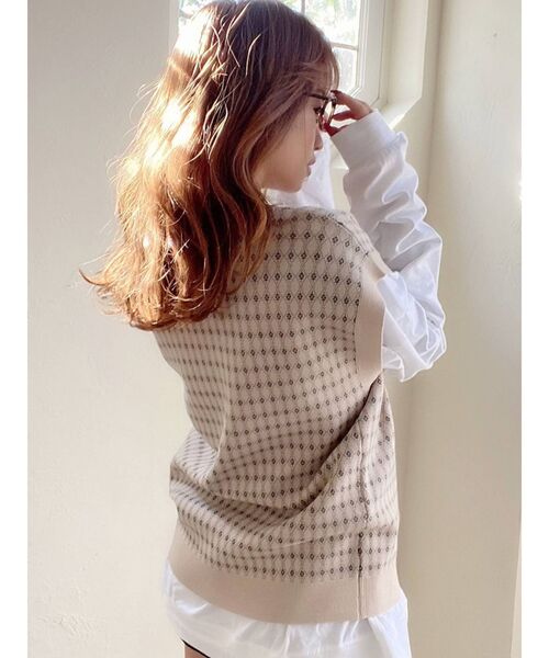 RESEXXY(リゼクシー)の「ルーズニットベスト(ベスト・レディース・ブラック/アイボリー/ベージュ・FREE)」の18枚目の写真