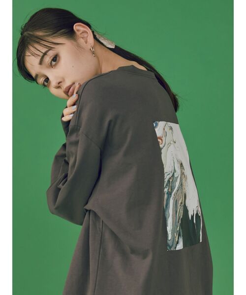 MURUA(ムルーア)の「【MURUA/arai midori】ロングスリーブTee(Tシャツ/カットソー・レディース・アイボリー/ダークグレー・FREE)」の10枚目の写真