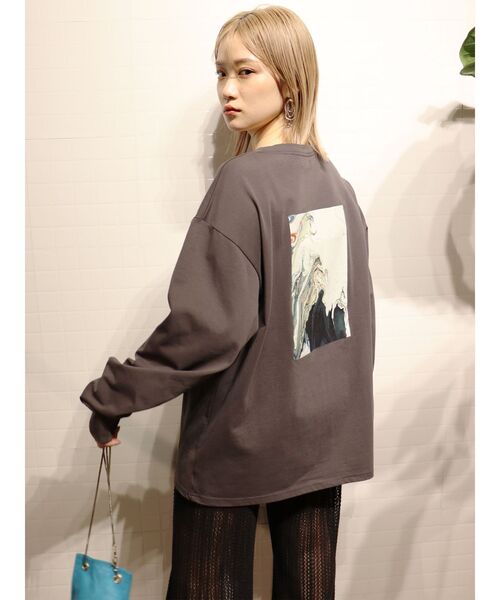 MURUA(ムルーア)の「【MURUA/arai midori】ロングスリーブTee(Tシャツ/カットソー・レディース・アイボリー/ダークグレー・FREE)」の4枚目の写真