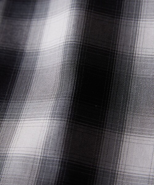 FREAK'S STORE（フリークスストア）の「WEB限定 Relax Fit リラックスフィット ショートスリーブ レギュラーカラーチェックシャツ/オンブレチェック（シャツ/ブラウス・メンズ・ブルー系1/ネイビー/ブルー系2/ピンク/ブラック・LARGE/SMALL/MEDIUM）」の10枚目の写真