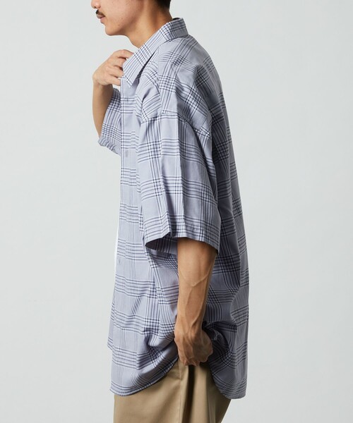 FREAK'S STORE（フリークスストア）の「WEB限定 Relax Fit リラックスフィット ショートスリーブ レギュラーカラーチェックシャツ/オンブレチェック（シャツ/ブラウス・メンズ・ブルー系1/ネイビー/ブルー系2/ピンク/ブラック・LARGE/SMALL/MEDIUM）」の22枚目の写真