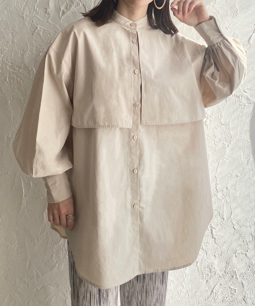 She's Closet(シーズクローゼット)の「バンドカラーボリュームスリーブ長袖ブロードケープシャツ(シャツ/ブラウス・レディース・ホワイト/ブラック/ベージュ/ブルー/ピンク/パープル/モカ/オリーブ・FREE)」の4枚目の写真