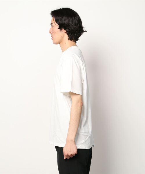 JACK & MARIE(ジャックアンドマリー)の「THRILLS ミニマル・スリルズ・マーチ・フィット・ティー TA22-106AT(Tシャツ/カットソー・メンズ・オフホワイト・XL/L)」の2枚目の写真