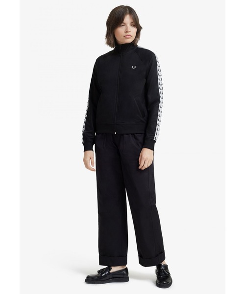 FRED PERRY（フレッドペリー）の「Taped Track Jacket（ブルゾン・レディース・ブラック・10）」の6枚目の写真