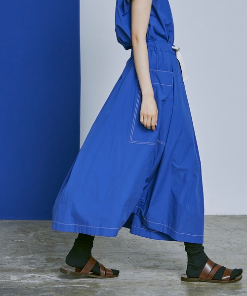 nicholson and nicholson(ニコルソンアンドニコルソン)の「nicholson & nicholson | タックスカート WOMEN(スカート・レディース・ブルー/ブラウン/カーキ・38)」の3枚目の写真