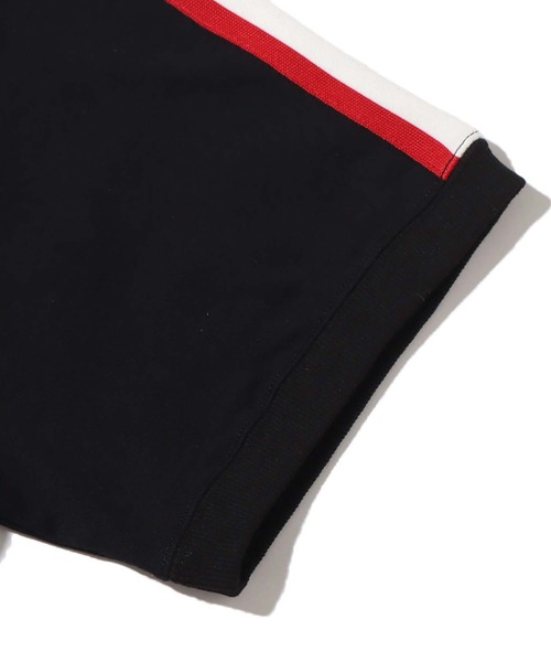 UGG（アグ）の「UGG@mos サイドライン Tシャツ（Tシャツ/カットソー・レディース・ブラック/ホワイト/ベージュ・XL/L/M）」の14枚目の写真