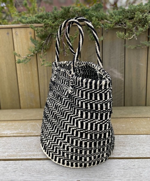 CIAOPANIC（チャオパニック）の「肩掛け可能、サイザルかごバッグ（かごバッグ・レディース・グリーン/ブラック・FREE）」の6枚目の写真