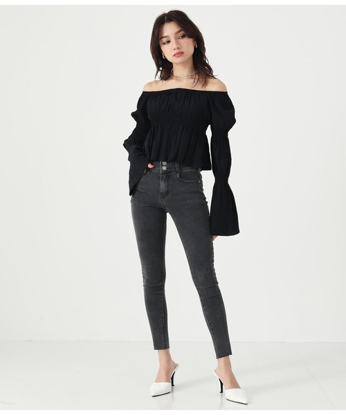 ANAP（アナップ）の「フレアスリーブオフショルトップス（Tシャツ/カットソー・レディース・ホワイト/ブラック/ベージュ・FREE）」の5枚目の写真