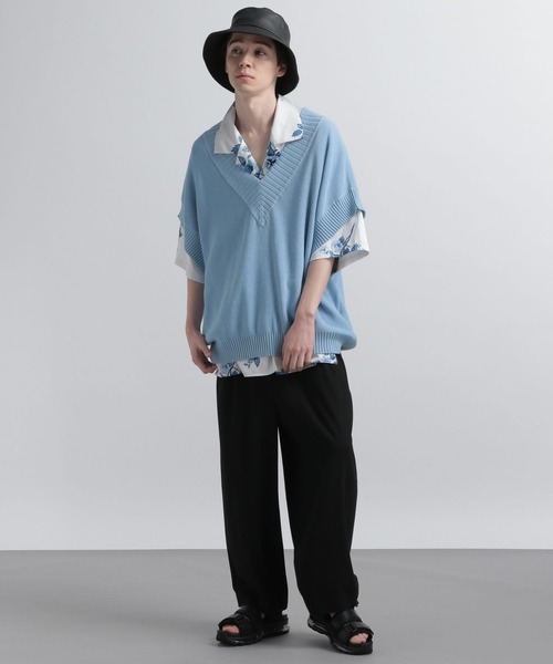 HARE（ハレ）の「Vネックリブアゼニットベスト(HARE)（ベスト・メンズ・オフホワイト/ブラック/ブルー・FREE）」の11枚目の写真