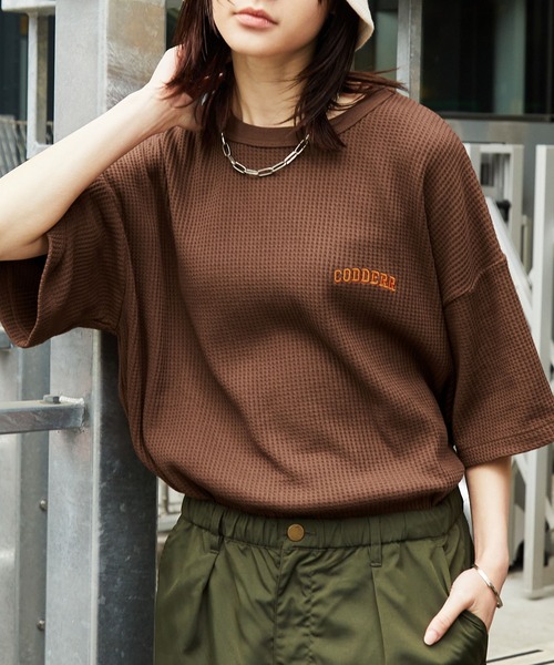 MONO-MART（モノマート）の「【CODDERR】アーチロゴ刺繍 ビッグ