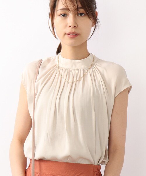 DRESKIP（ドレスキップ）の「◆【洗える】ナイルサテン ハイネックブラウス（シャツ/ブラウス・レディース・グレー系その他/ダークグリーン/ナチュラル/ベビーピンク/アイボリー系5/ブラック系5・02/03/04）」の4枚目の写真