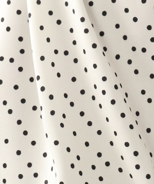 DRESKIP（ドレスキップ）の「◆【洗える】ナイルサテン ハイネックブラウス（シャツ/ブラウス・レディース・グレー系その他/ダークグリーン/ナチュラル/ベビーピンク/アイボリー系5/ブラック系5・02/03/04）」の14枚目の写真