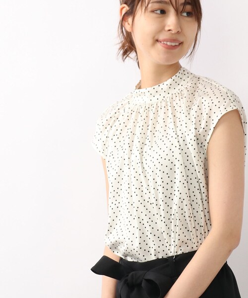 DRESKIP（ドレスキップ）の「◆【洗える】ナイルサテン ハイネックブラウス（シャツ/ブラウス・レディース・グレー系その他/ダークグリーン/ナチュラル/ベビーピンク/アイボリー系5/ブラック系5・02/03/04）」の18枚目の写真