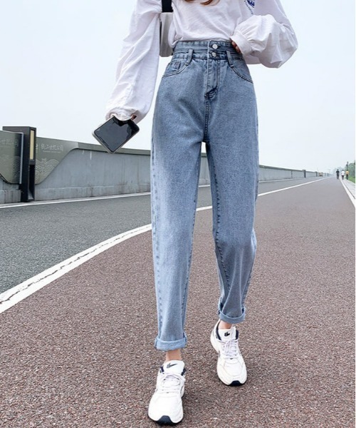 SONA(ソナ)の「SONYUNARA ツーボタンボーイフレンドデニムパンツ(デニムパンツ・レディース・ライトブルー/ダークグレー/ブルー・SMALL/MEDIUM/LARGE)」の4枚目の写真