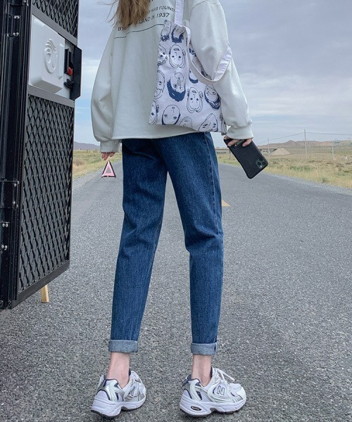 SONA(ソナ)の「SONYUNARA ツーボタンボーイフレンドデニムパンツ(デニムパンツ・レディース・ライトブルー/ダークグレー/ブルー・SMALL/MEDIUM/LARGE)」の16枚目の写真