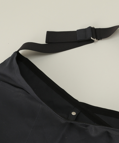 hobo(ホーボー)の「【hobo/ホーボー】別注 AZUMA SHOULDER BAG CANVAS L(ショルダーバッグ・メンズ・ブラック/キャメル・FREE)」の7枚目の写真