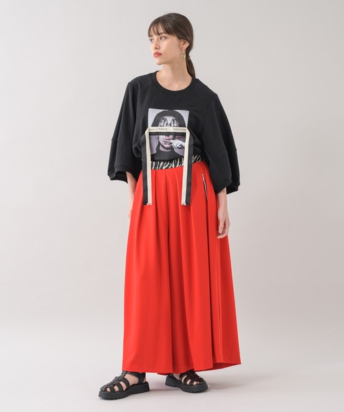 TRANOI（トラノイ）の「TRANOI. スーパーワイドパンツ（その他パンツ・レディース・ブラック/レッド・FREE）」の3枚目の写真