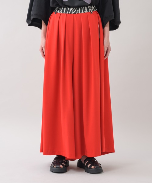 TRANOI（トラノイ）の「TRANOI. スーパーワイドパンツ（その他パンツ・レディース・ブラック/レッド・FREE）」の18枚目の写真