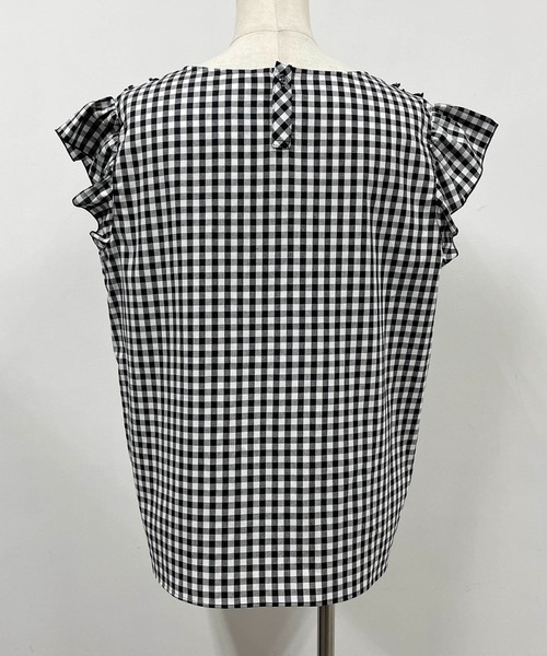 BE NEAT（ビーニート）の「フロントショルダーギャザーフリルブラウス（シャツ/ブラウス・レディース・ブラック/ネイビー・M）」の5枚目の写真