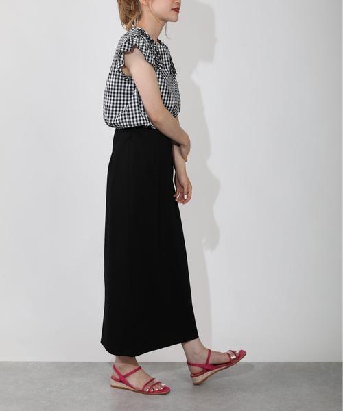 BE NEAT（ビーニート）の「フロントショルダーギャザーフリルブラウス（シャツ/ブラウス・レディース・ブラック/ネイビー・M）」の22枚目の写真