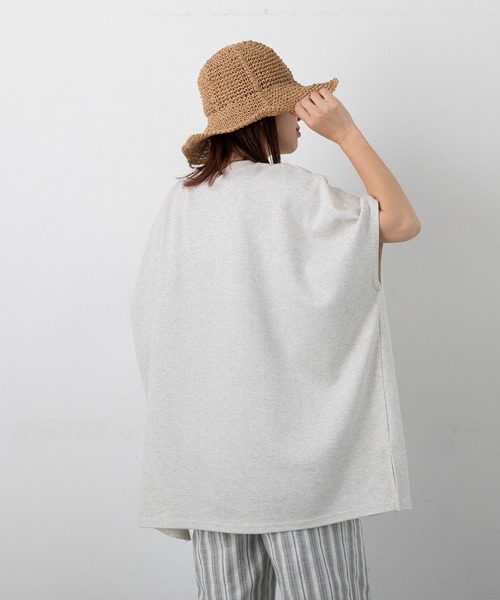 PICHI(ピイチ)の「オーバーサイズドルマンTee(Tシャツ/カットソー・レディース・ホワイト/ブラック/ブルー/オートミール・FREE)」の20枚目の写真