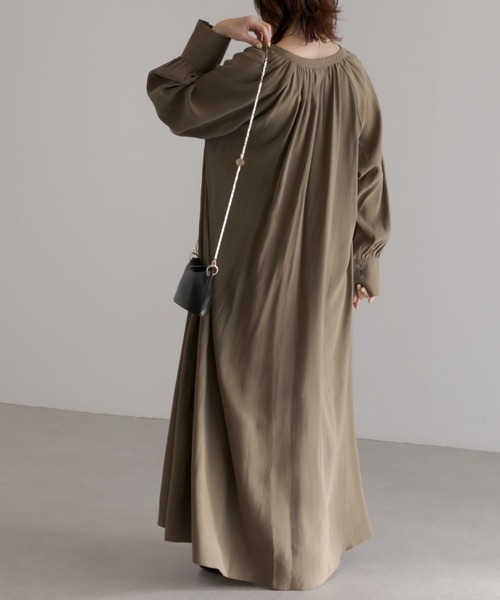 PAPILLONNER（パピヨネ）の「オケージョンからデイリーまで/アクセサリー、ベルトにも変化/チャーム付チェーン3WAYバッグ/PAPILLONNER/パピヨネ/（ショルダーバッグ・レディース・ブラック/パープル/レモンイエロー/バイオレット/アイボリー・FREE）」の22枚目の写真