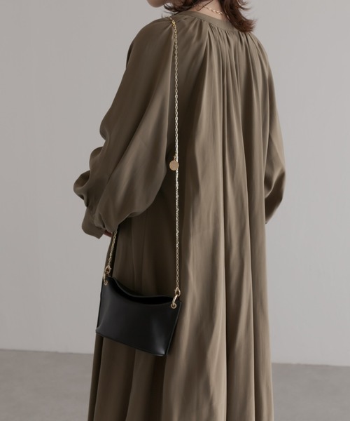 PAPILLONNER（パピヨネ）の「オケージョンからデイリーまで/アクセサリー、ベルトにも変化/チャーム付チェーン3WAYバッグ/PAPILLONNER/パピヨネ/（ショルダーバッグ・レディース・ブラック/パープル/レモンイエロー/バイオレット/アイボリー・FREE）」の19枚目の写真