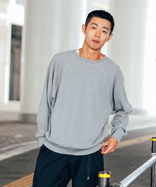 BEAMS（ビームス）の「BEAMS / ラグラン ワイド クルーネックスウェット（スウェット・メンズ・レッド/ブルー/グレー系その他・S/M/L/XL）」の9枚目の写真