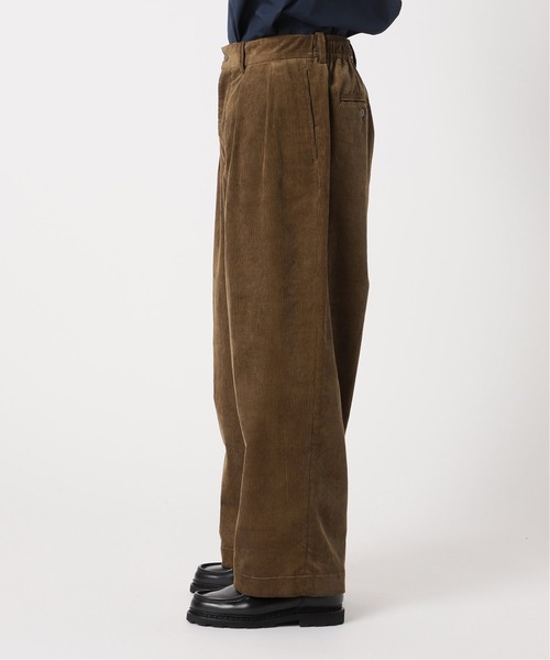 EDIFICE LA BOUCLE（エディフィスラブークル）の「【LA BOUCLE / ラブークル】2タック HUGEASY コーデュロイ イージーパンツ（その他パンツ・メンズ・ブラック/ブラウン/グリーン/ブルー/オレンジ・2/1）」の15枚目の写真