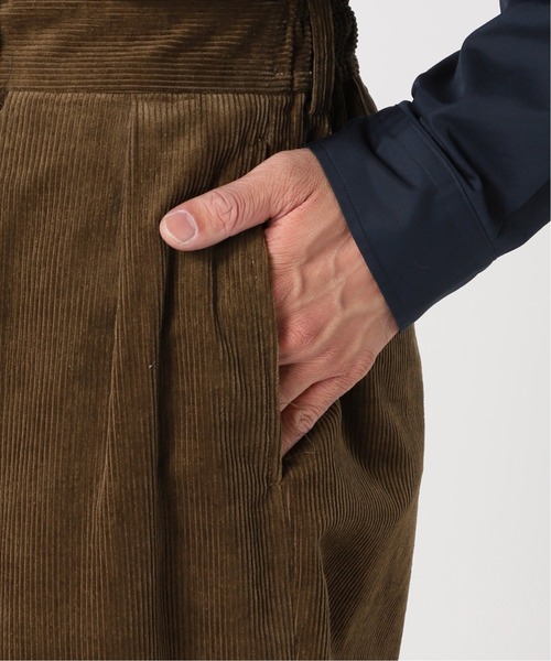 EDIFICE LA BOUCLE（エディフィスラブークル）の「【LA BOUCLE / ラブークル】2タック HUGEASY コーデュロイ イージーパンツ（その他パンツ・メンズ・ブラック/ブラウン/グリーン/ブルー/オレンジ・2/1）」の8枚目の写真