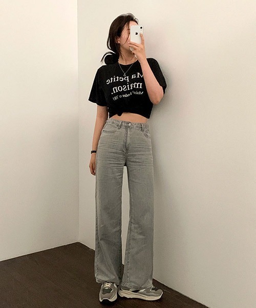 BEIDELLI（ベイデリー）の「[BELLIDE MADE] ICE GREYISH STRAIGHT WIDE JEANS - Short -（デニムパンツ・レディース・グレー/グレー系その他/グレー系その他2・SMALL/MEDIUM/LARGE/X-LARGE/XX-LARGE）」の17枚目の写真